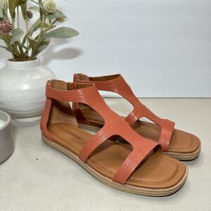 New Lucky Brand Nayda Caged Leather Flat Sandals Eco Red Women 6.5 NWOB Zip